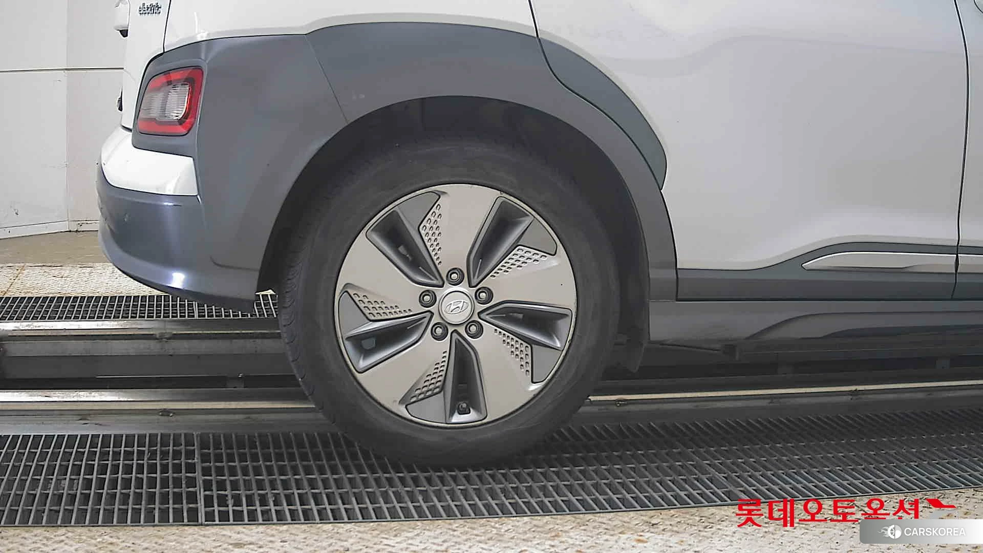 Hyundai KONA Electric id 4679282 из Кореи 16