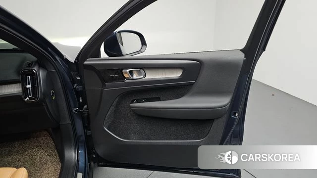 Volvo XC40 id 4534925 из Кореи 16