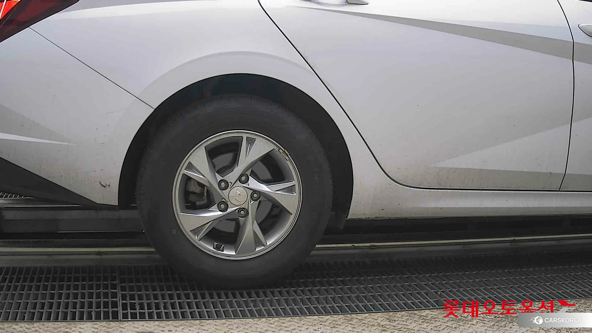 Hyundai Avante id 4296800 из Кореи 16