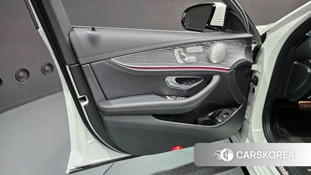 Mercedes-Benz E-Class W213 id 4267474 из Кореи 16