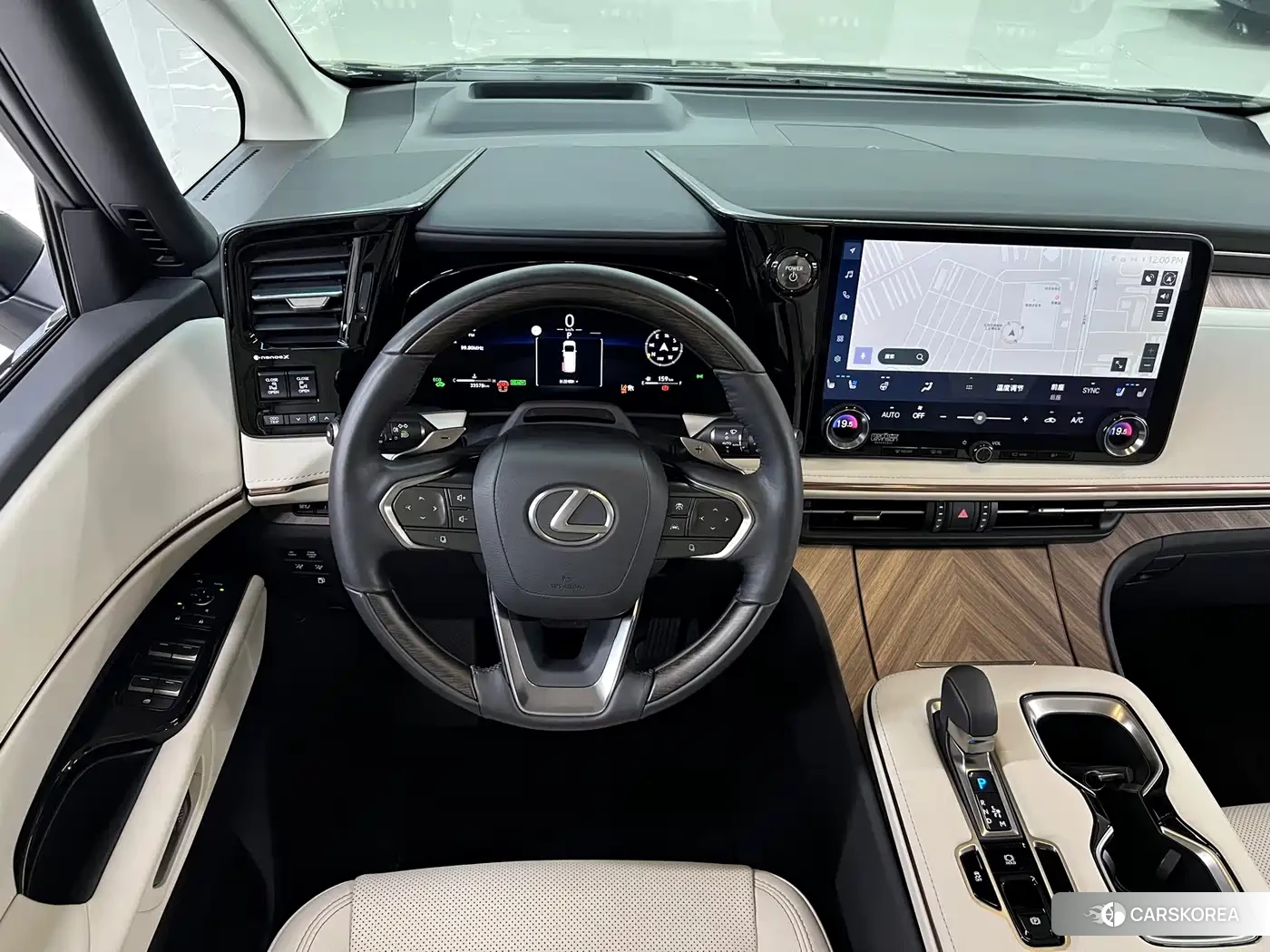 Lexus LM id 4664515 из Китая 16