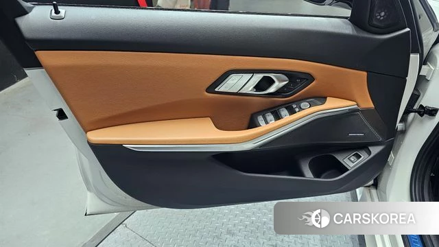 BMW 3 Series (G20) id 4185863 из Кореи 16