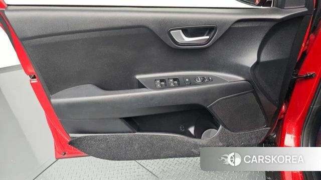 Kia Stonic id 4491200 из Кореи 16