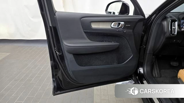 Volvo XC40 id 4188237 из Кореи 16