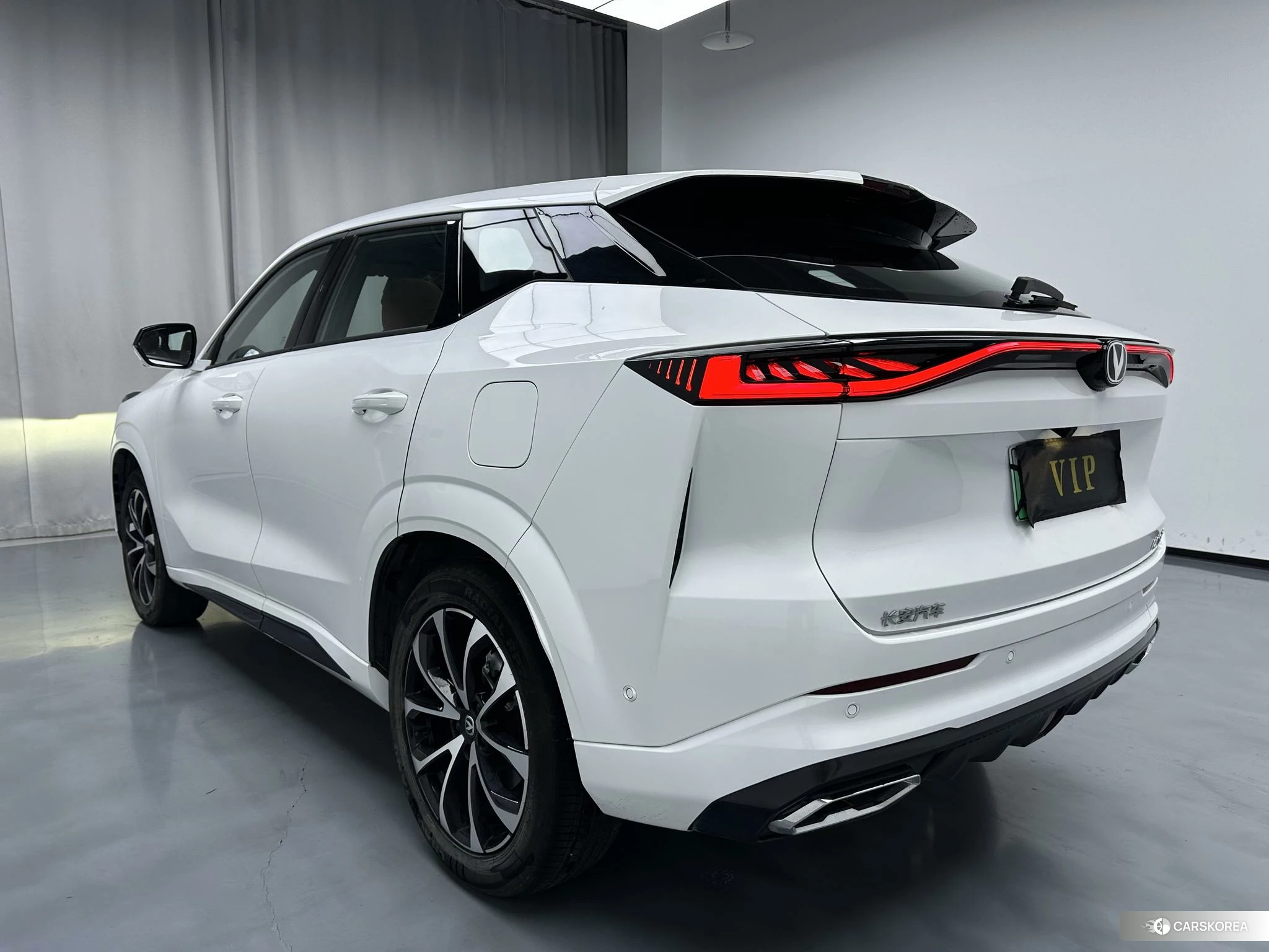 Chang'an UNI-Z PHEV id 4420810 из Китая 16