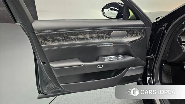 Genesis G90 (RS4) id 4618472 из Кореи 16