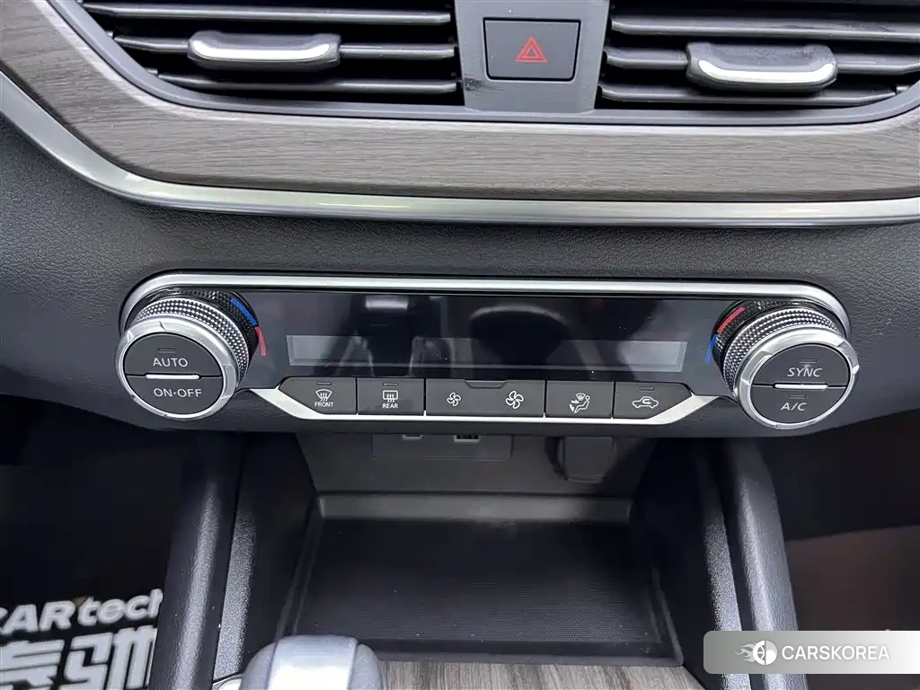 Nissan Altima id 4546336 из Китая 16