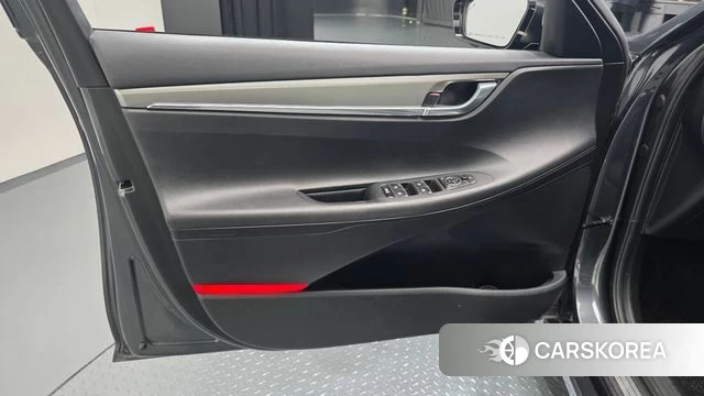 Hyundai The New Grandeur IG Hybrid id 4409825 из Кореи 16