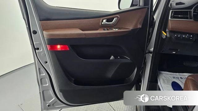Hyundai The New Grand Starex id 4581751 из Кореи 16