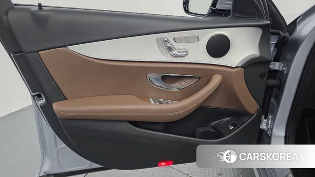 Mercedes-Benz E-Class W213 id 4707758 из Кореи 16