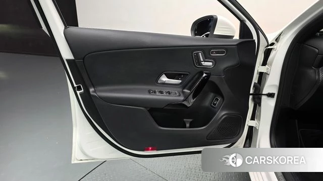 Mercedes-Benz A-Class W177 id 4586590 из Кореи 16