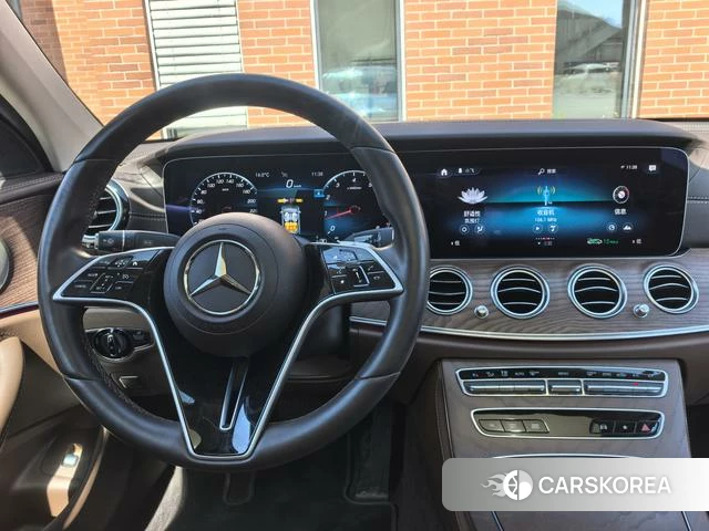 Mercedes-Benz E-class id 3983297 из Китая 16