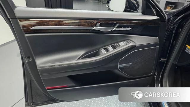 Genesis G90 id 4855889 из Кореи 16