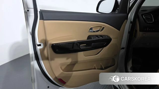 Kia The New Carnival id 4344992 из Кореи 16