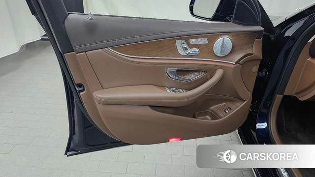Mercedes-Benz E-Class W213 id 4482892 из Кореи 16