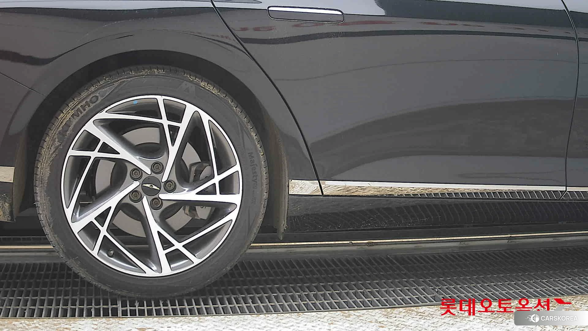 Hyundai G90 id 4296812 из Кореи 16