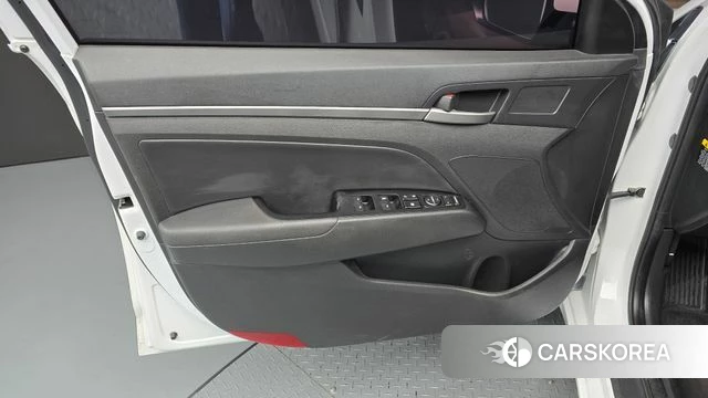 Hyundai Avante AD id 4339886 из Кореи 16