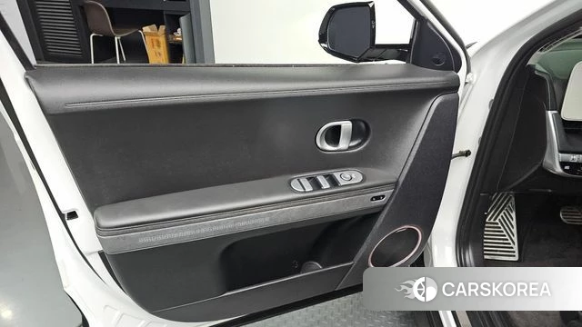 Hyundai Ionic 5 id 4759147 из Кореи 16