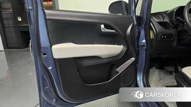 Kia The New Kia Ray EV id 4266625 из Кореи 16