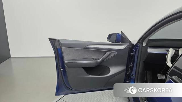 Tesla Model Y id 4623447 из Кореи 16