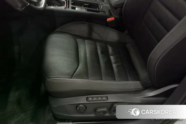 Volkswagen CC id 4276261 из Китая 16