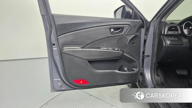 Ssangyong Tivoli Air id 4900767 из Кореи 16