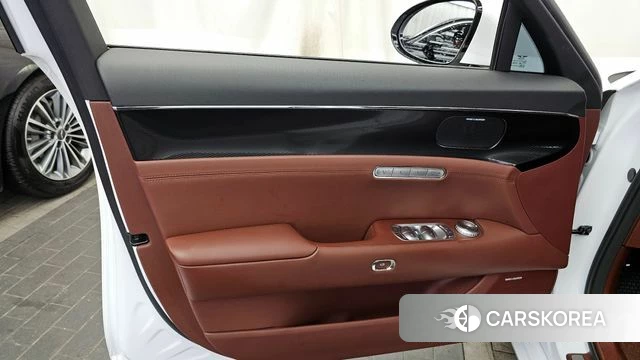 Genesis G90 (RS4) id 4302624 из Кореи 16
