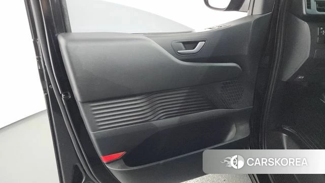 Hyundai Staria id 4194605 из Кореи 16