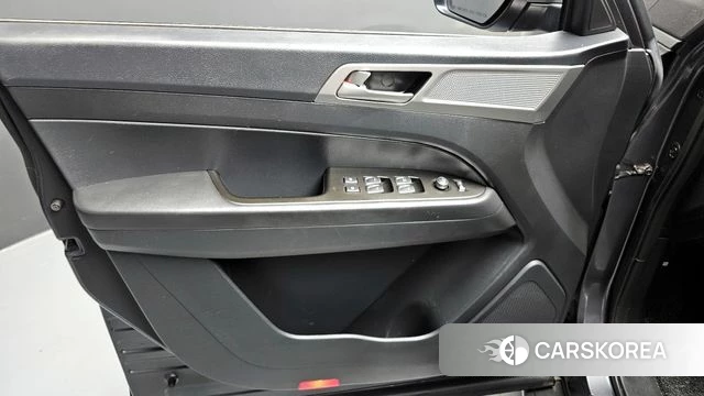 Ssangyong Rexton Sports id 4345714 из Кореи 16