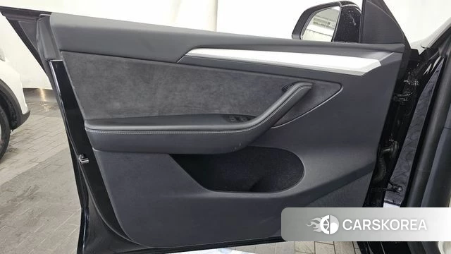Tesla Model Y id 4612680 из Кореи 16