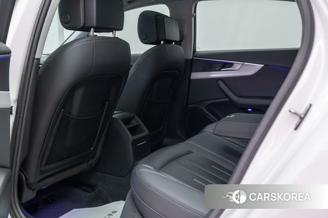 Audi A4L id 4210242 из Китая 16