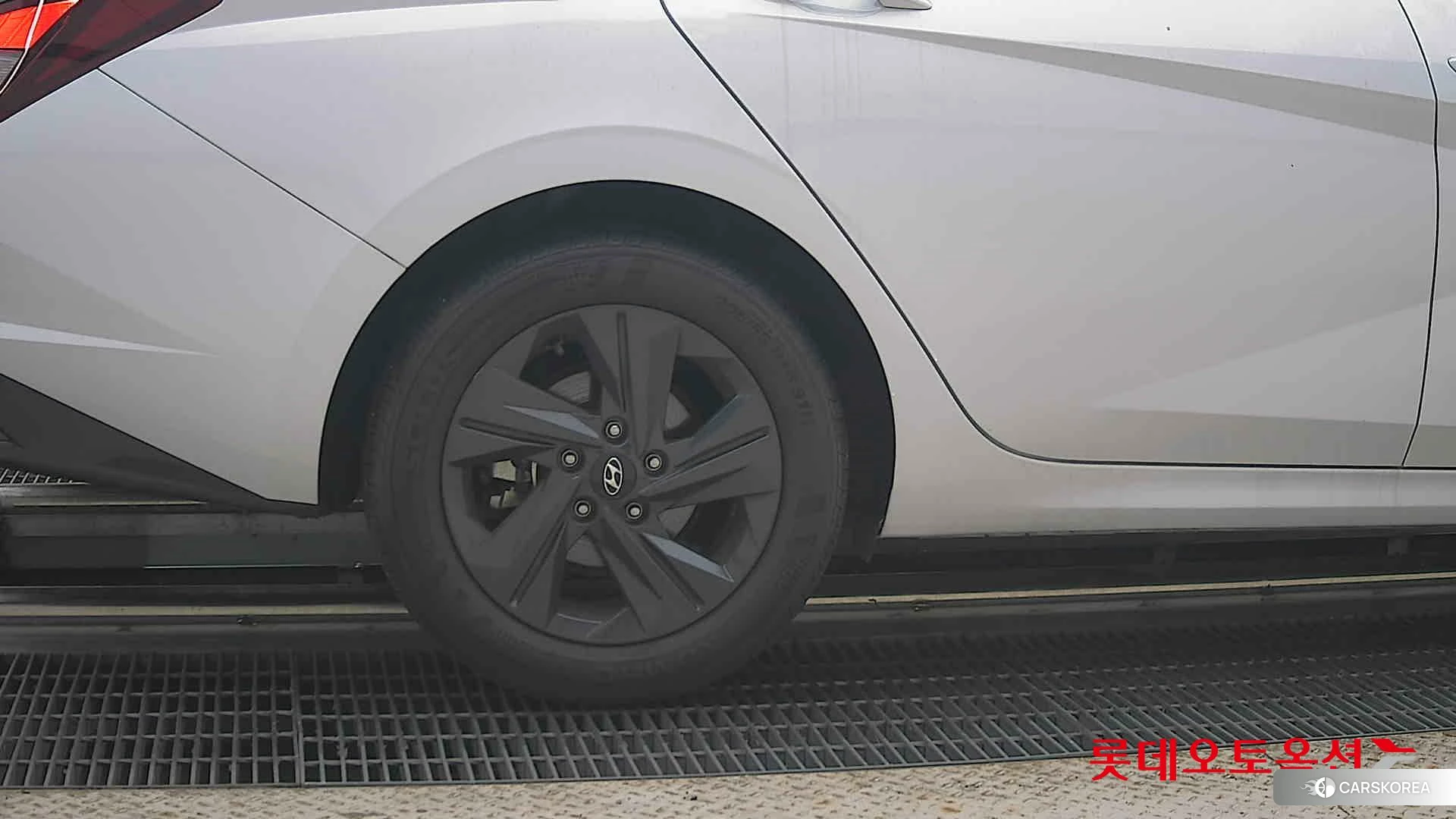 Hyundai Avante Hybrid id 4909261 из Кореи 16