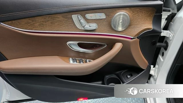 Mercedes-Benz E-Class W213 id 4268309 из Кореи 16