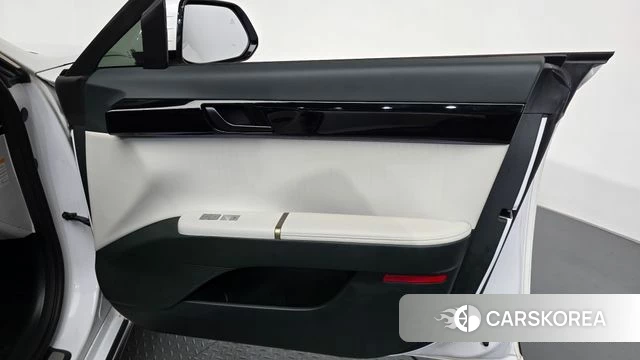 Hyundai Grandeur Hybrid (GN7) id 4853963 из Кореи 16