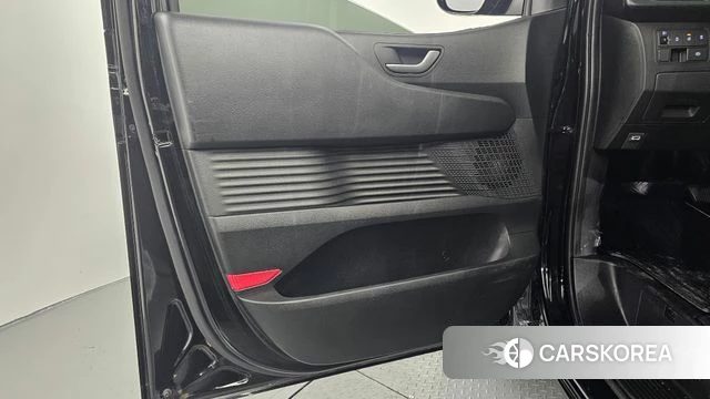 Hyundai Staria id 4222640 из Кореи 16