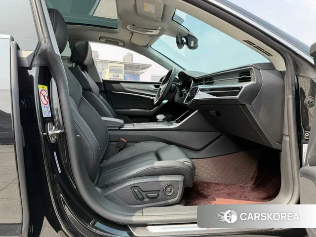Audi A7 id 4272856 из Китая 16