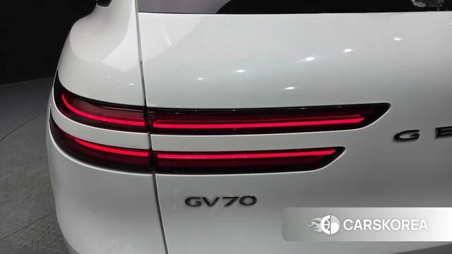 Genesis GV70 id 4444447 из Кореи 16