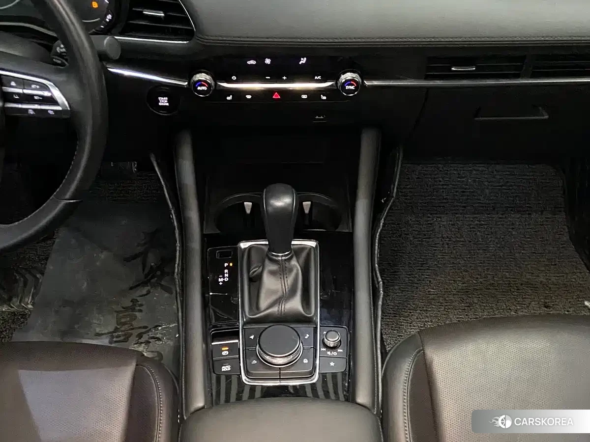 Mazda 3 id 4576540 из Китая 17