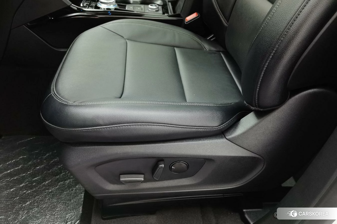 Ford Explorer id 4437972 из Китая 16