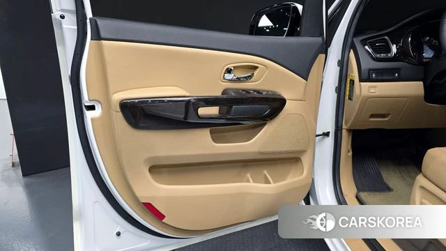 Kia The New Carnival id 4286042 из Кореи 16