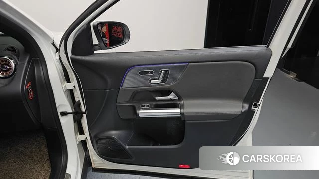 Mercedes-Benz EQA H243 id 4396384 из Кореи 16