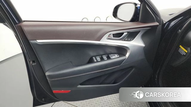 Genesis G70 id 4496986 из Кореи 16