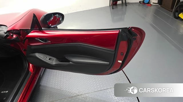 Mazda MX-5 MIATA id 4562436 из Кореи 16
