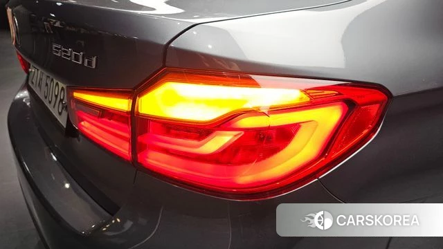 BMW 5 Series (G30) id 4568321 из Кореи 16