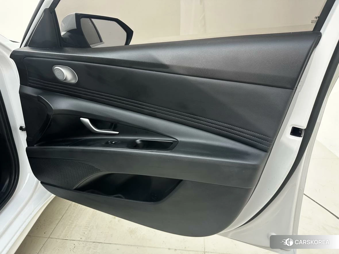 Hyundai Elantra id 4498929 из Китая 16