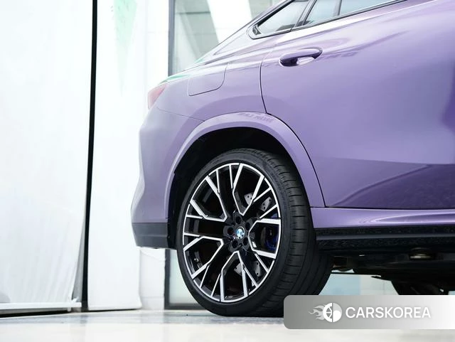BMW X6 M id 4291464 из Китая 16