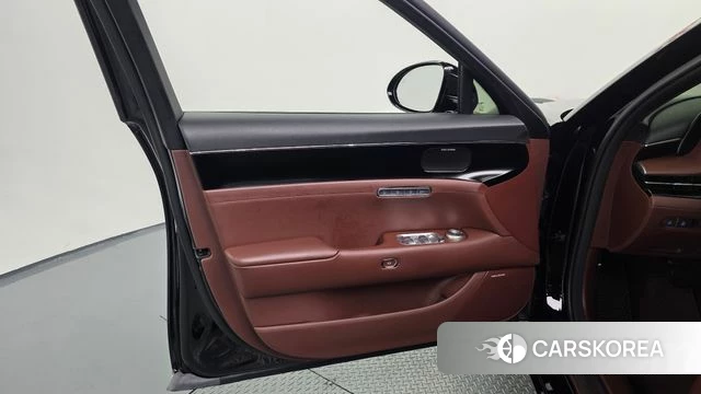 Genesis G90 (RS4) id 4423117 из Кореи 16