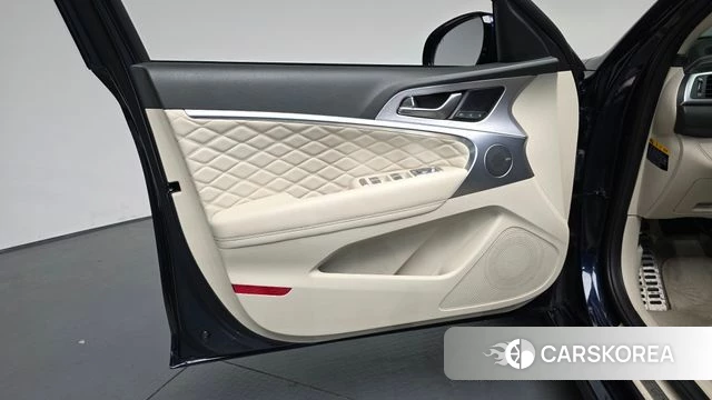 Genesis G70 id 4662419 из Кореи 16