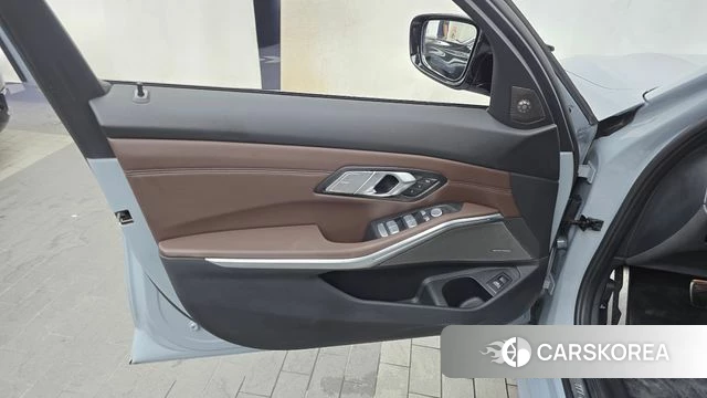 BMW 3 Series (G20) id 4590494 из Кореи 16