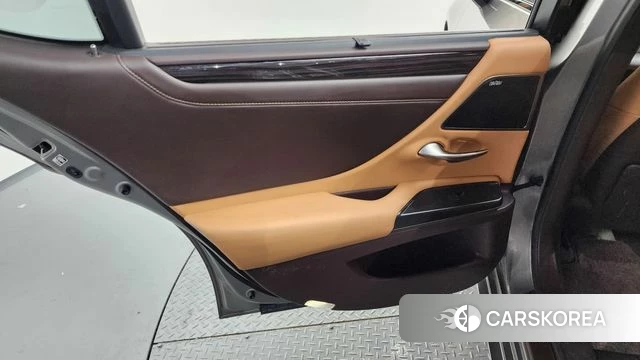 Lexus ES300h 7th generation id 4384594 из Кореи 16